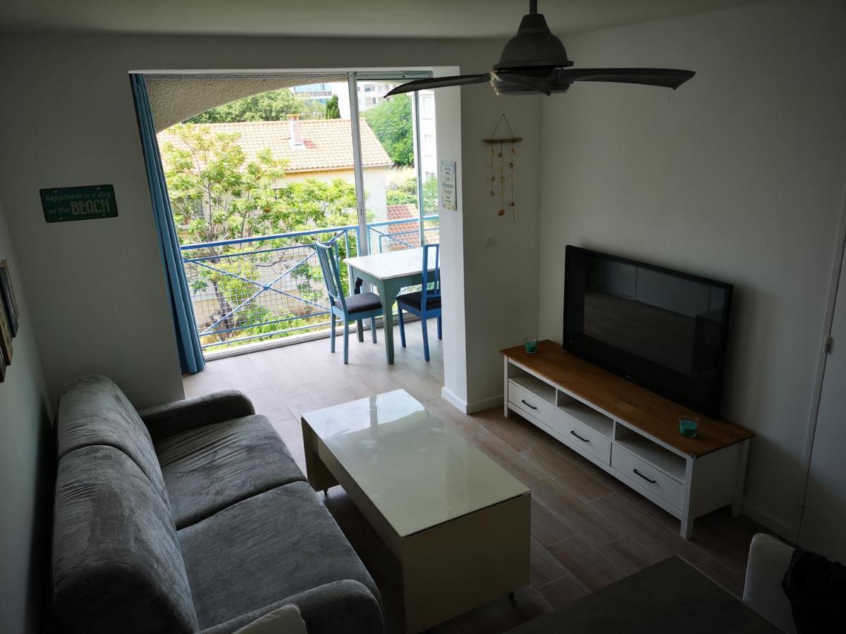 Appartement Avec Piscine Et Garage Proche Plage Et Commerces La Seyne-sur-Mer Exterior photo