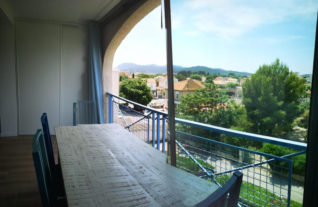 Appartement Avec Piscine Et Garage Proche Plage Et Commerces La Seyne-sur-Mer Exterior photo